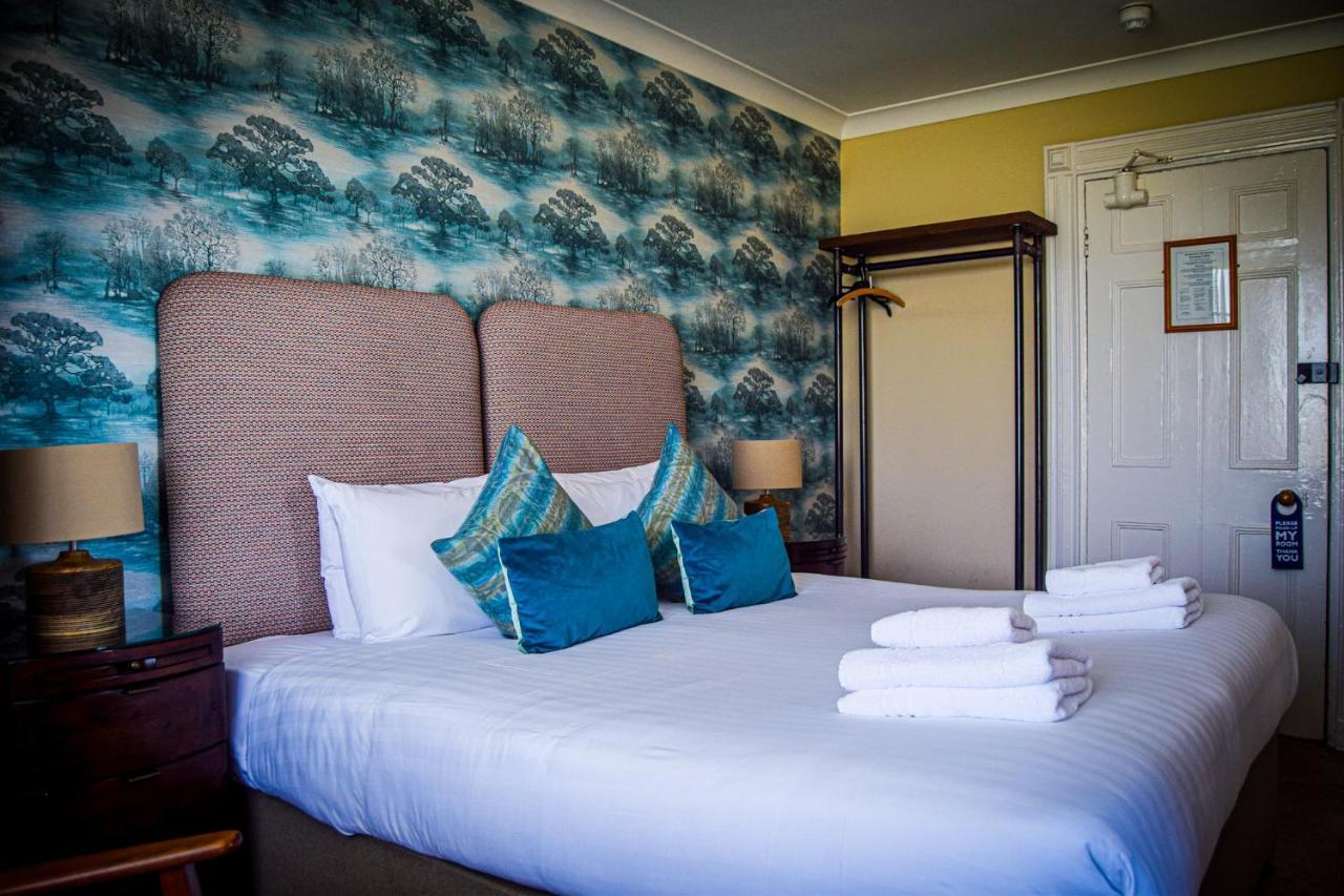 Rock House Hotel ลินตัน ภายนอก รูปภาพ