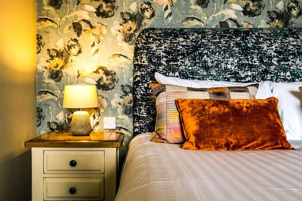 Rock House Hotel ลินตัน ภายนอก รูปภาพ